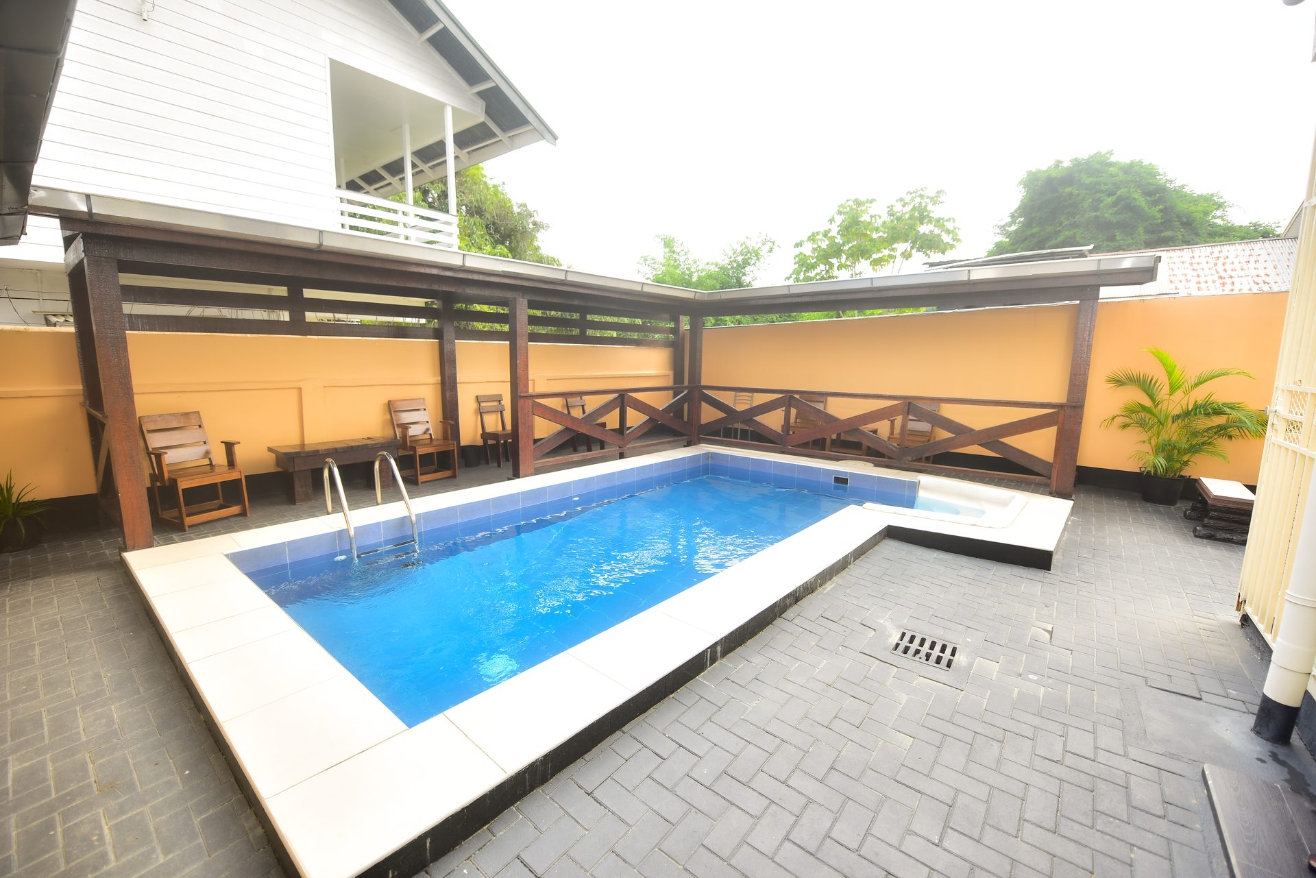 swimming pool